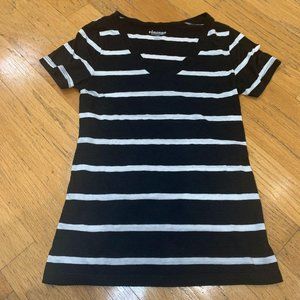 🦄 Old Navy / Small / Stripe Vintage Tee
